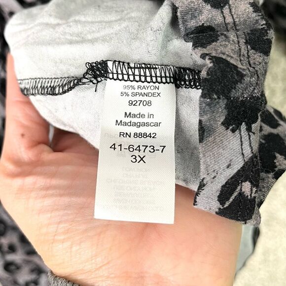 Catherine’s Top Women’s 3X Leopard Print Twist Front V-Neck Blouse in Plus Size - Picture 5 of 5